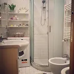 Jenniʻs Indipendent Tiny House *